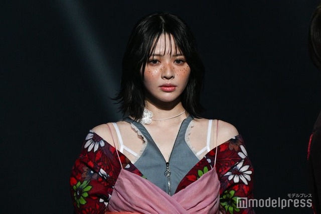 鎮西寿々歌（C）モデルプレス