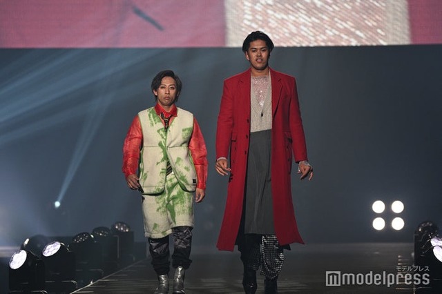 菊地ハルン選手、⽻⽉隆太郎選手（C）モデルプレス