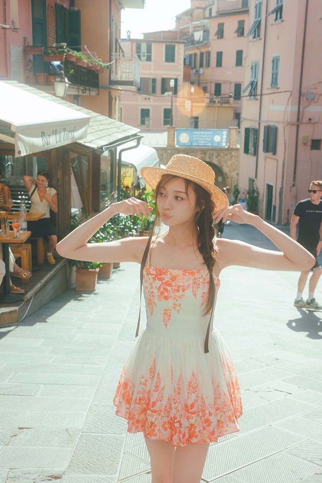 梅澤美波 2nd写真集／撮影：東京祐