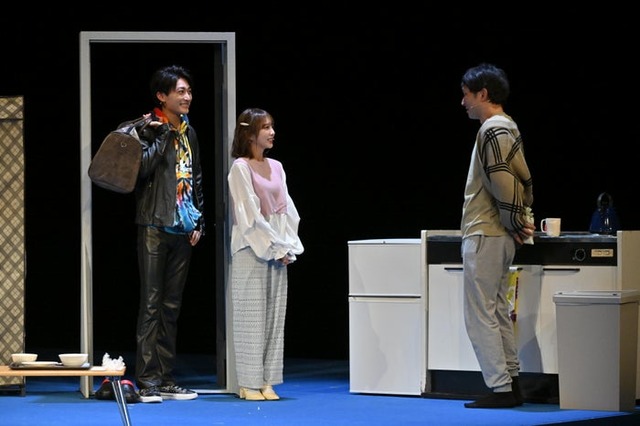 舞台「ノンレムの窓」撮影：阿部章仁（提供写真）