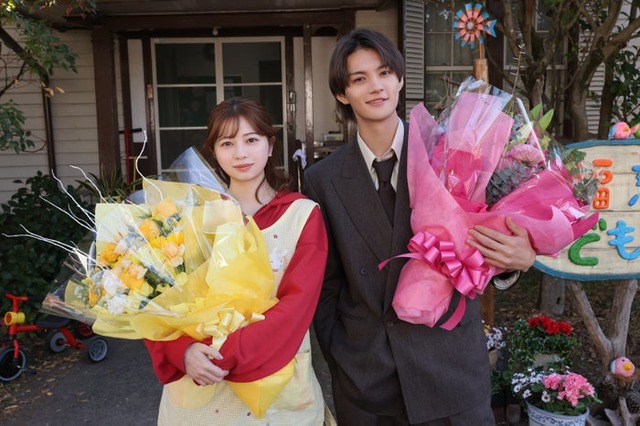 桜田ひより、佐野勇斗（C）日本テレビ