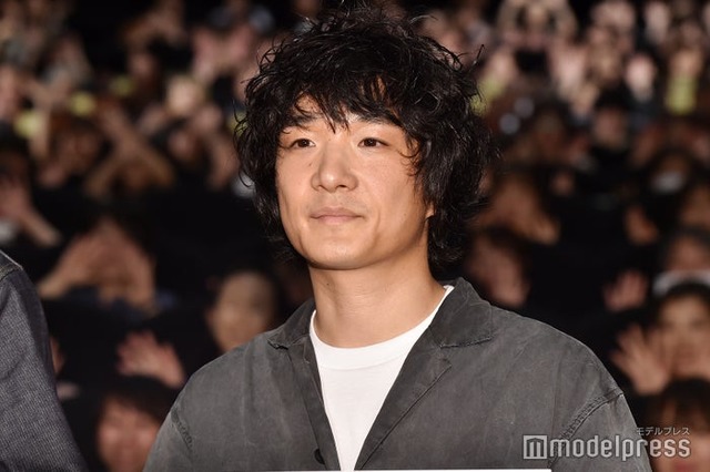 石崎ひゅーい（C）モデルプレス