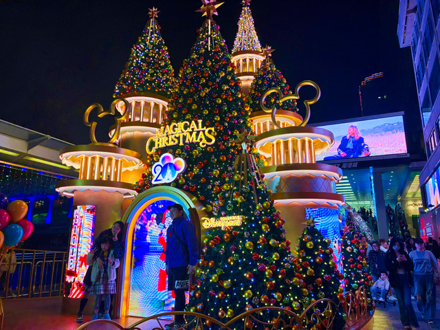 キラキラ輝くまばゆい街を堪能するなら…ノエルの穴場、香港「クリスマスタウン」に「わざわざ行くべき」これだけの理由