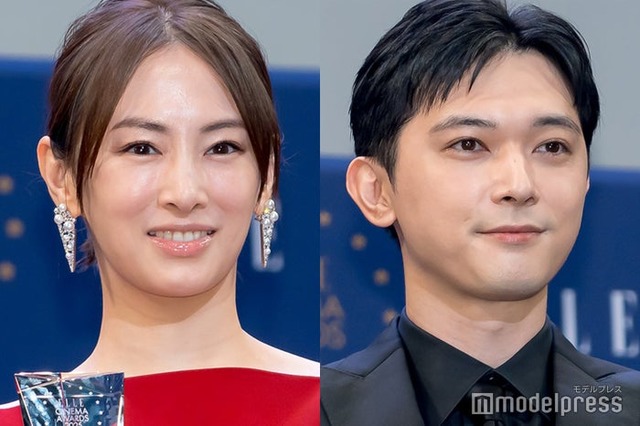 北川景子、吉沢亮（C）モデルプレス