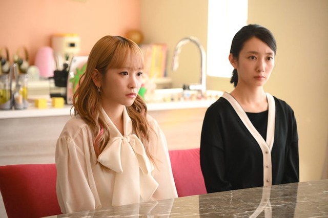 川栄李奈、波瑠「フェイクマミー」最終話（C）TBS