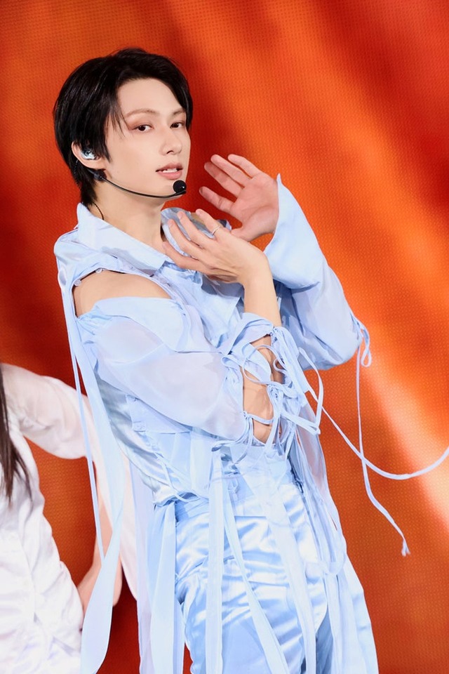 JUN（ジュン）（P）＆（C）PLEDIS Entertainment