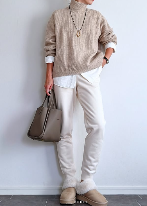 防寒とおしゃれを両立。【ユニクロ】ボアスウェットパンツの大人流洗練コーデ術  【40代の毎日コーデ】