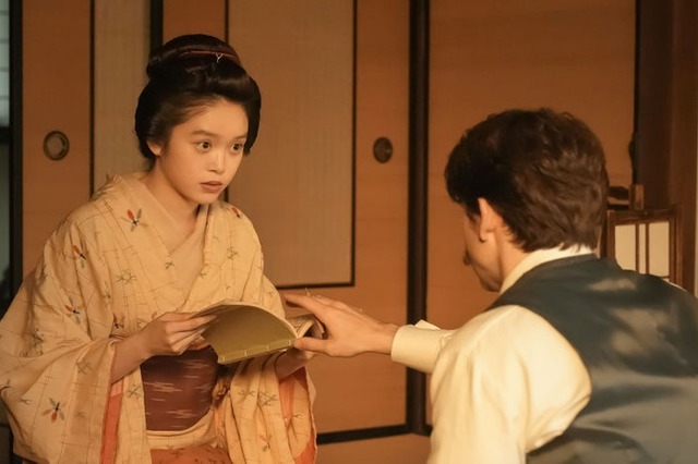 高石あかり、トミー・バストウ「ばけばけ」第57話（C）NHK