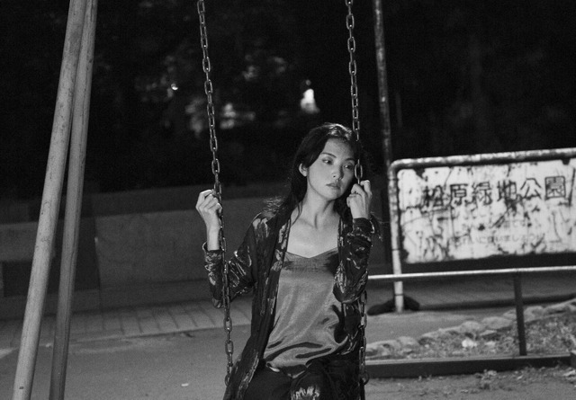 『星と月は天の穴』© 2025「星と月は天の穴」製作委員会