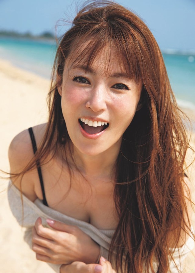 深田恭子（C）アンディ・チャオ／集英社