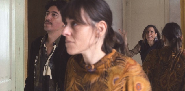 『両親が決めたこと』© 2024.LASTOR MEDIA, KINO PRODUZIONI,ALINA FILM ALL RIGHTS RESERVED.