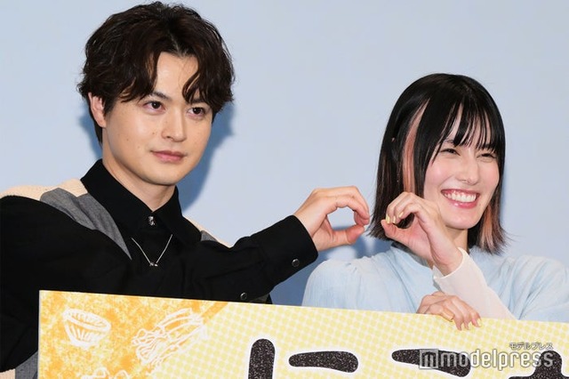 瀬戸康史、橋本愛（C）モデルプレス