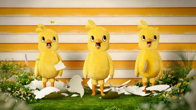 橋本将生、猪俣周杜、篠塚大輝／新CM「ひよこちゃんたち誕生 篇」より（提供写真）