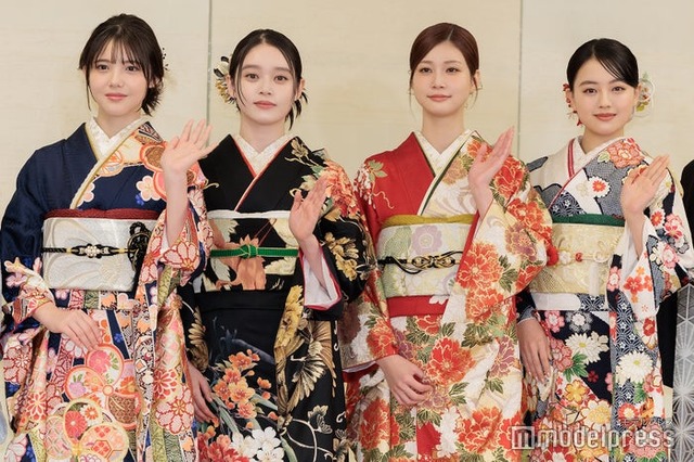 松尾そのま、高石あかり、生見愛瑠、上坂樹里（C）モデルプレス