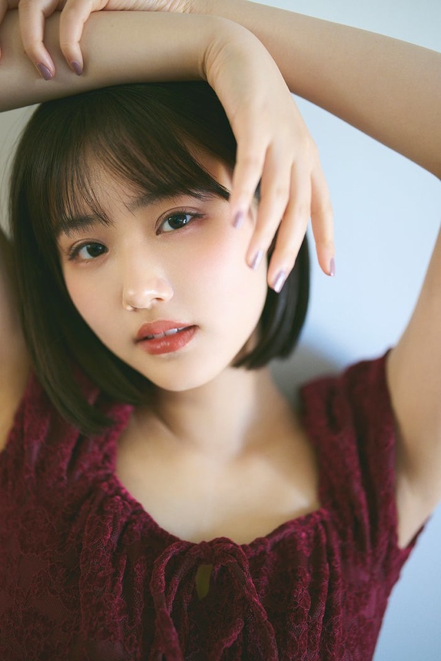 「原菜乃華カレンダー 2026.04-2027.-03」（C）KADOKAWA／撮影：熊木優