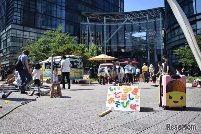 全国から約10台のプレイカーが集結　移動式あそび場体験