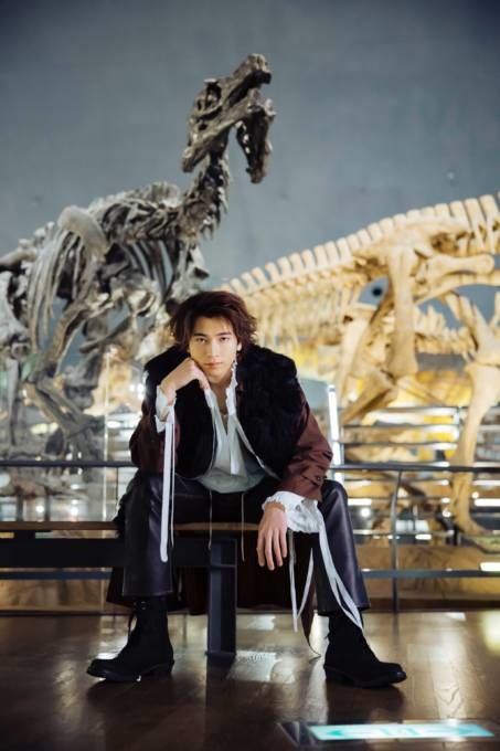 庄司浩平、抜群のスタイルでソリッドかつモードな魅力が全開！“憧れの聖地”での撮影が叶う