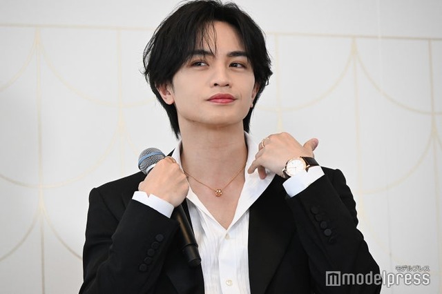 ラグジュアリーな雰囲気をまとうSEXY中島健人（C）モデルプレス