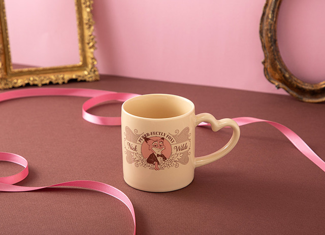マグカップ（ニック）　　税込2,200円／「ズートピア2」OH MYCAFE©Disney
