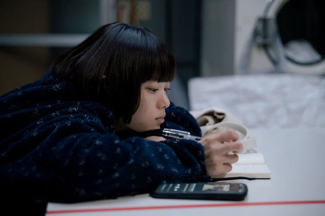 杉咲花「冬のなんかさ、春のなんかね」第1話（C）日本テレビ