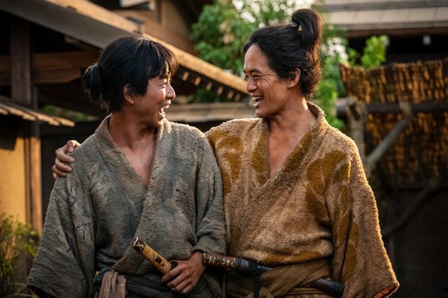 仲野太賀、池松壮亮「豊臣兄弟！」第3話（C）NHK
