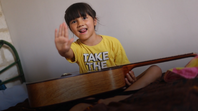 『XiXi、私を踊る』©SVEMIRKO AUDIOVISUAL ART PRODUCTIONS