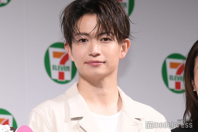 イベントに出席した綱啓永（C）モデルプレス