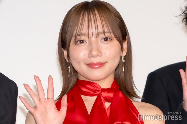 映画「恋愛裁判」初日舞台あいさつに登壇した齊藤京子（C）モデルプレス