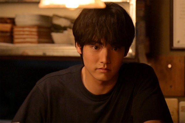 赤楚衛二（C）「キンパとおにぎり」製作委員会