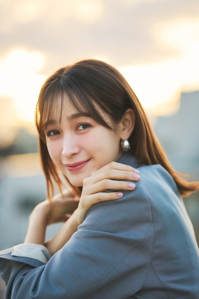 藤井サチ／撮影：前千菜美（光文社写真室）、スタイリング：乾千恵（提供写真）