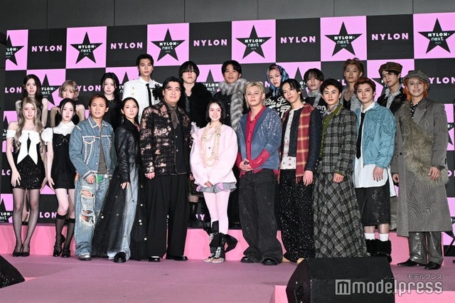 （上段左から）スイ（SUI）・ジユ（JIYU）・キヤ（KYA）／KiiiKiii、庄司浩平、おのはら・ホリコシ／ナユタ、シューヤ・マサヒロ・アロハ・ハル／超特急（下段左から）ハウム（HAUM）・イソル（LEESOL）／KiiiKiii、オカモトレイジ、ファーストサマーウイカ、佐久間宣行、志田こはく、カイ・リョウガ・タクヤ・ユーキ・タカシ／超特急（C）モデルプレス