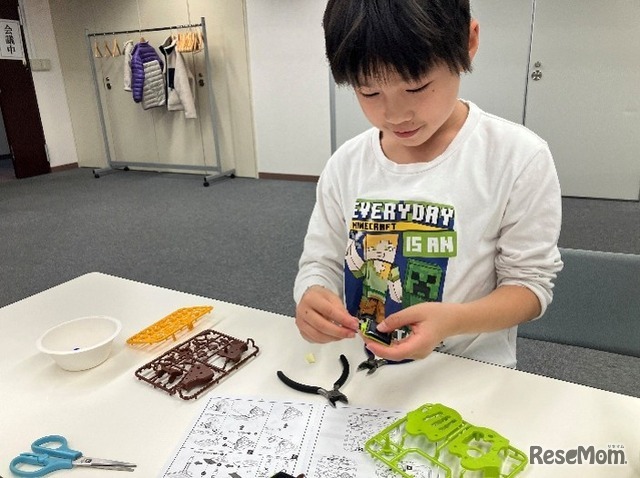ロボット作り教室（初級編・中級編）のようす