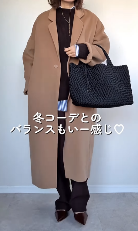 GUのニットで作るブラウンワントーン。大人の奥行きレイヤード術とは【40代の毎日コーデ】