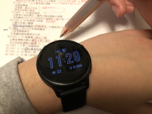 思春期ど真ん中の高2男子が変わった！ゲームと動画で夜更かし三昧→翌朝起きられない…のダラダラ生活が、スマートウオッチつけたら別人級に