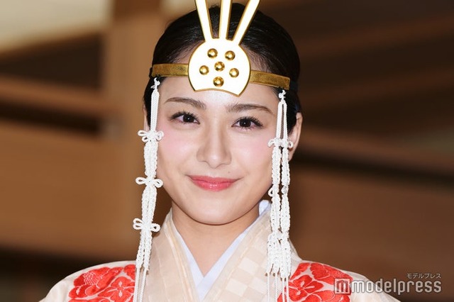 「節分祭」囲み取材に応じた平祐奈（C）モデルプレス