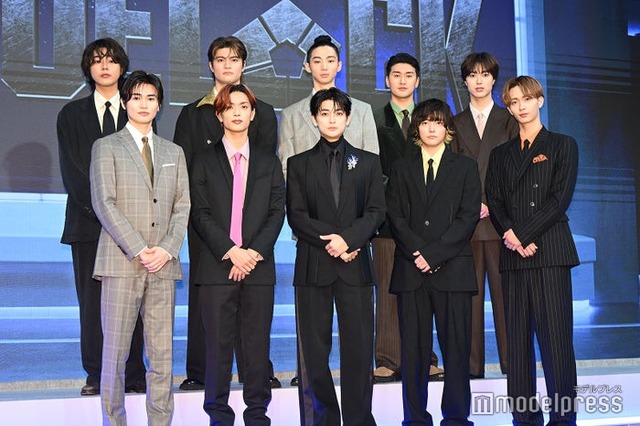 （前列左から）西垣匠、高橋恭平、高橋文哉、櫻井海音、野村康太（後列左から）倉悠貴、石川雷蔵、橘優輝、岩永丞威、櫻井佑樹（C）モデルプレス