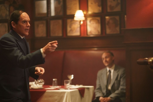 『ブルームーン』© 2025 FUNNY VALENTINE, LLC ALL RIGHTS RESERVED.