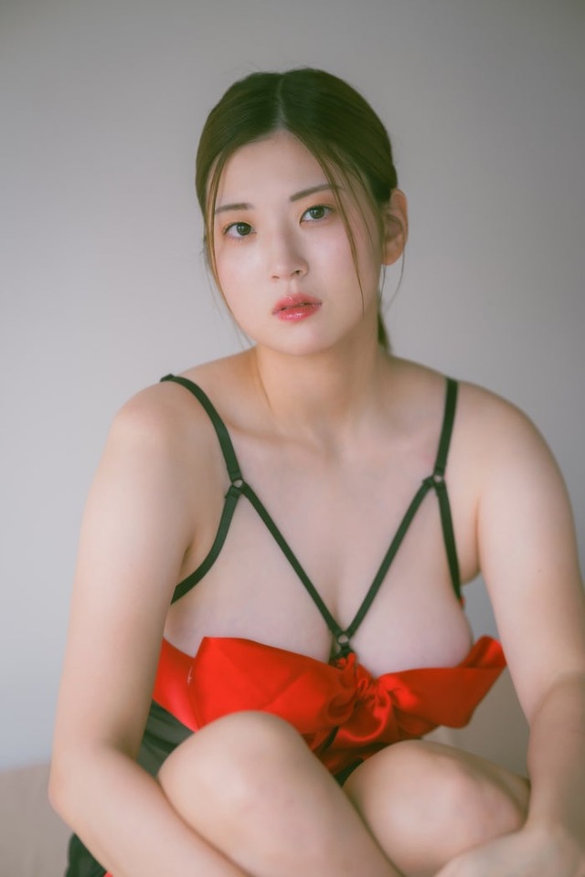 yuu写真集掲載カット（C）モデルプレス