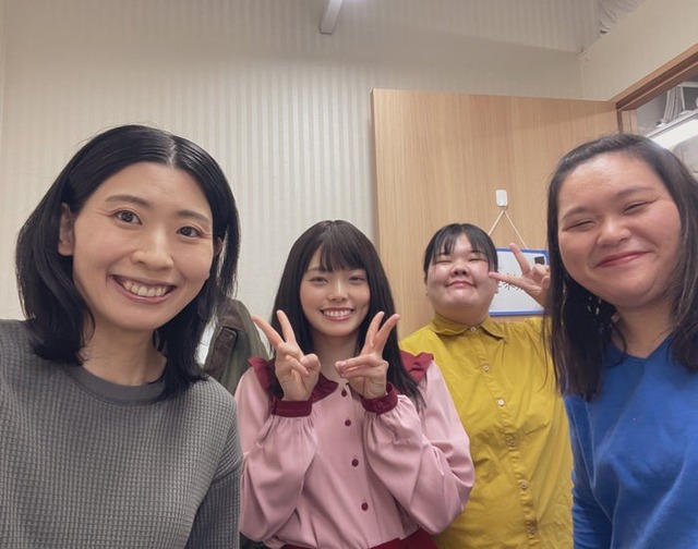 酒寄希望Xより（酒寄は左）