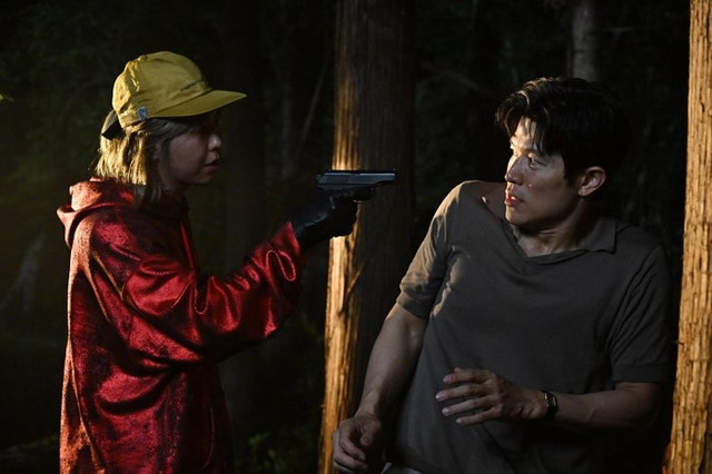 藤澤涼架、鈴木亮平「リブート」第4話（C）TBS