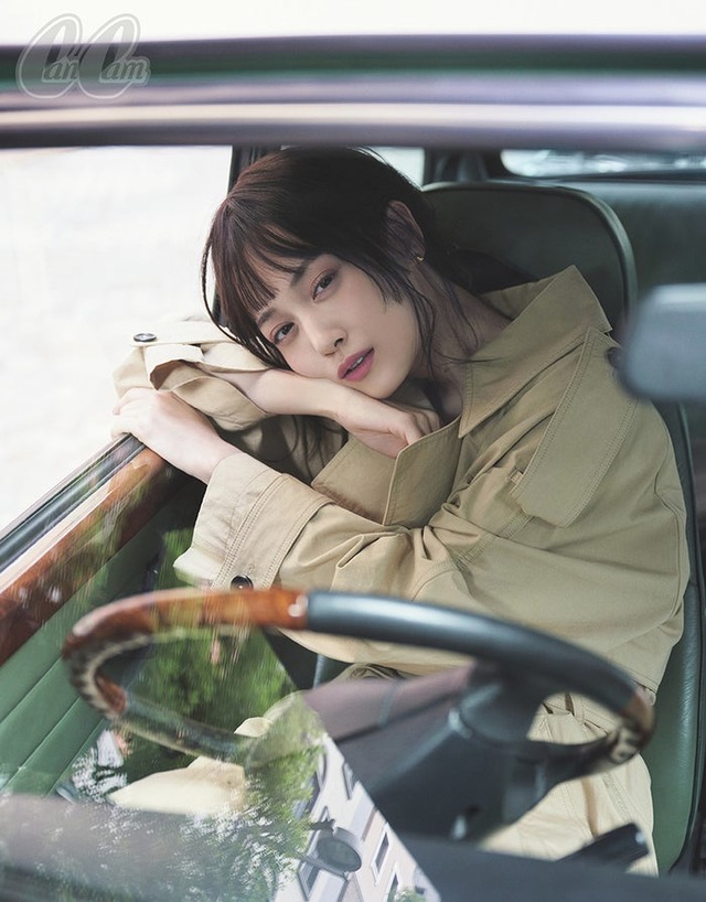 山下美月（画像提供：小学館）