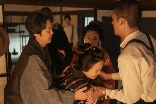 岡部たかし、夏目透羽、高石あかり、日高由起刀「ばけばけ」第100話（C）NHK