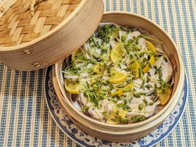 更年期世代の春の身体が「ゆらぎやすい」理由は？中医学には「引き締める」食材があって