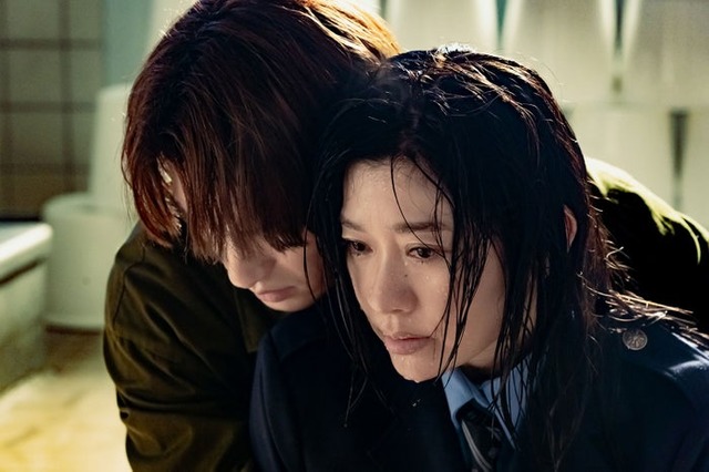 ジェシー、篠原涼子「パンチドランク・ウーマン　−脱獄まであと××日−」（C）日本テレビ