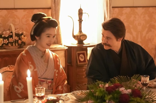 高石あかり、トミー・バストウ「ばけばけ」第105話（C）NHK