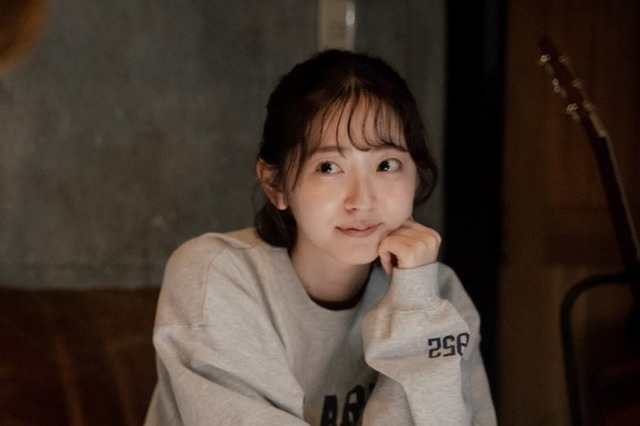 鈴木愛理「冬のなんかさ、春のなんかね」第6話（C）日本テレビ