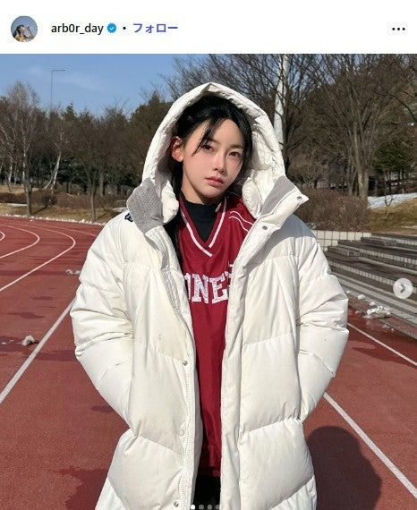 黒髪のキム・ミンジ／キム・ミンジInstagramより