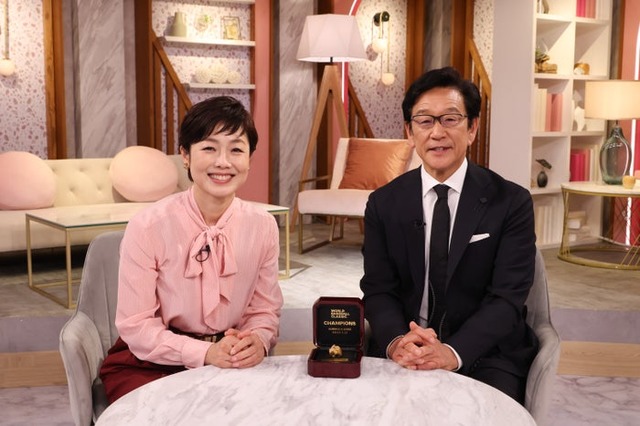 有働由美子、栗山英樹氏（C）テレビ朝日