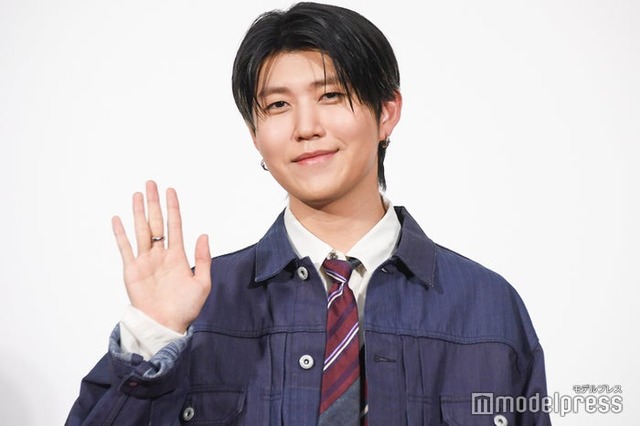 会見に出席した若井滉斗（C）モデルプレス