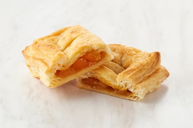 お店で焼いた アップルパイ（提供写真）